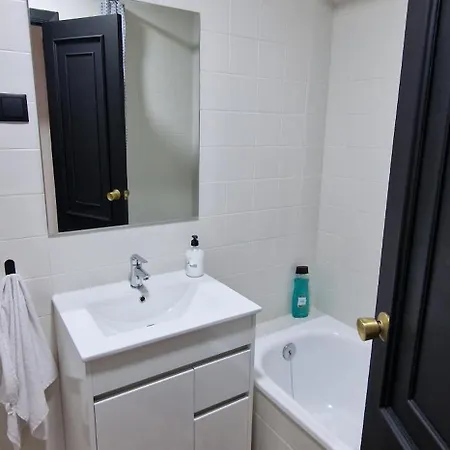 Apartman Torre La Reina - 2 Hab Bano Y Aseo